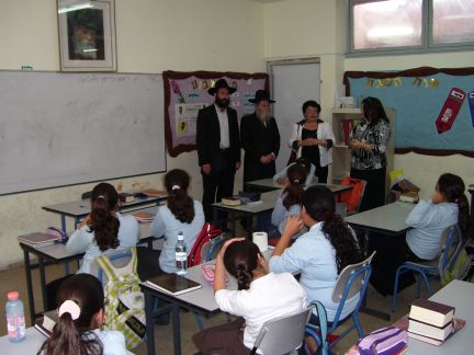 MK Solodkin at Or Chaya Girls' School